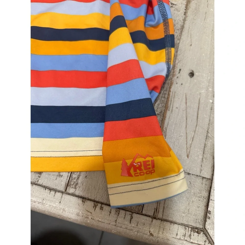 Rei rashguard